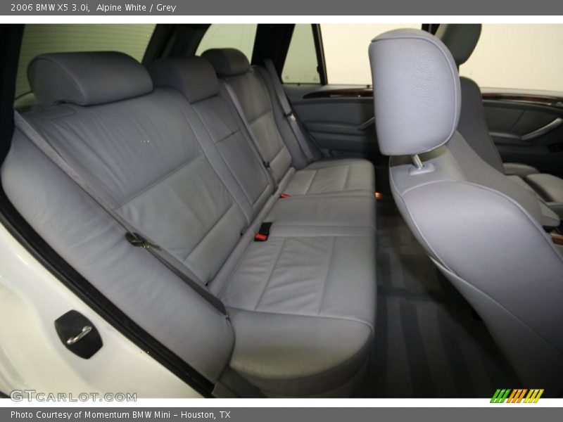 Alpine White / Grey 2006 BMW X5 3.0i