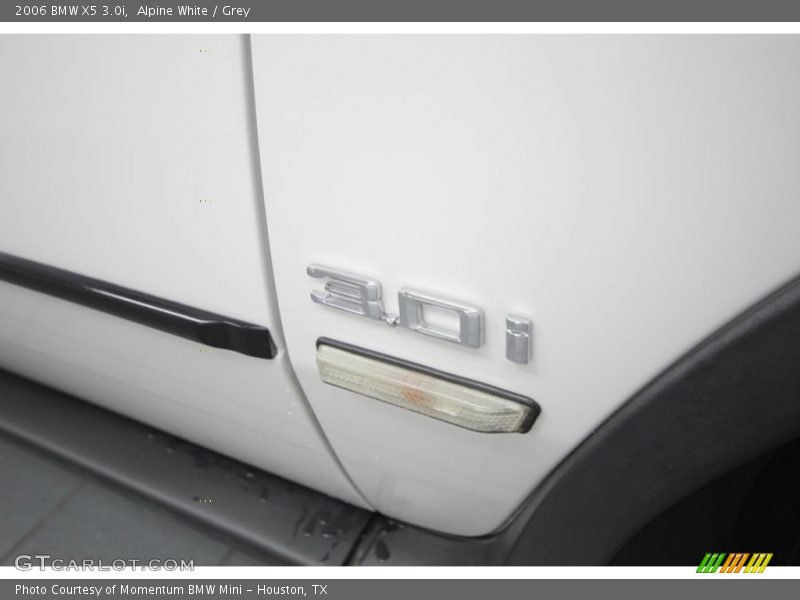 Alpine White / Grey 2006 BMW X5 3.0i