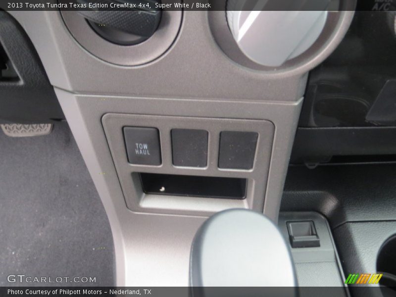 Super White / Black 2013 Toyota Tundra Texas Edition CrewMax 4x4