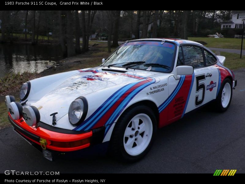 Grand Prix White / Black 1983 Porsche 911 SC Coupe