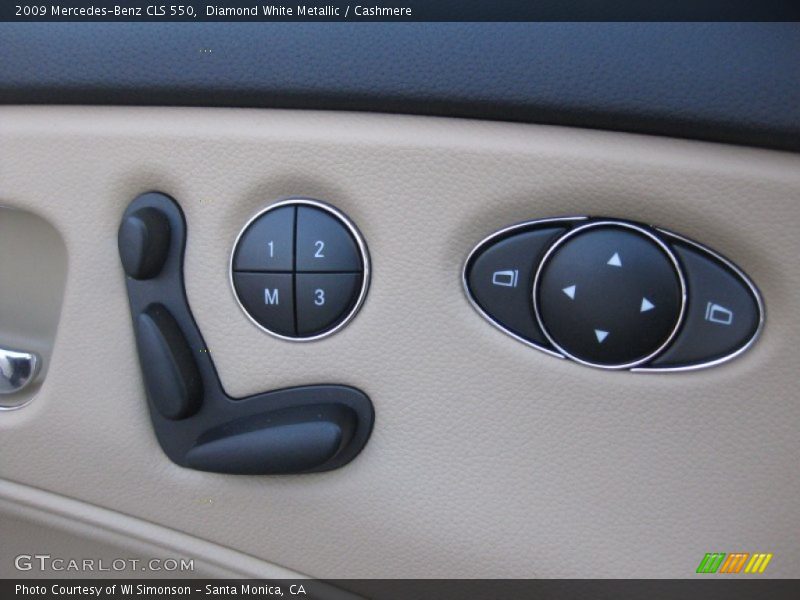 Diamond White Metallic / Cashmere 2009 Mercedes-Benz CLS 550