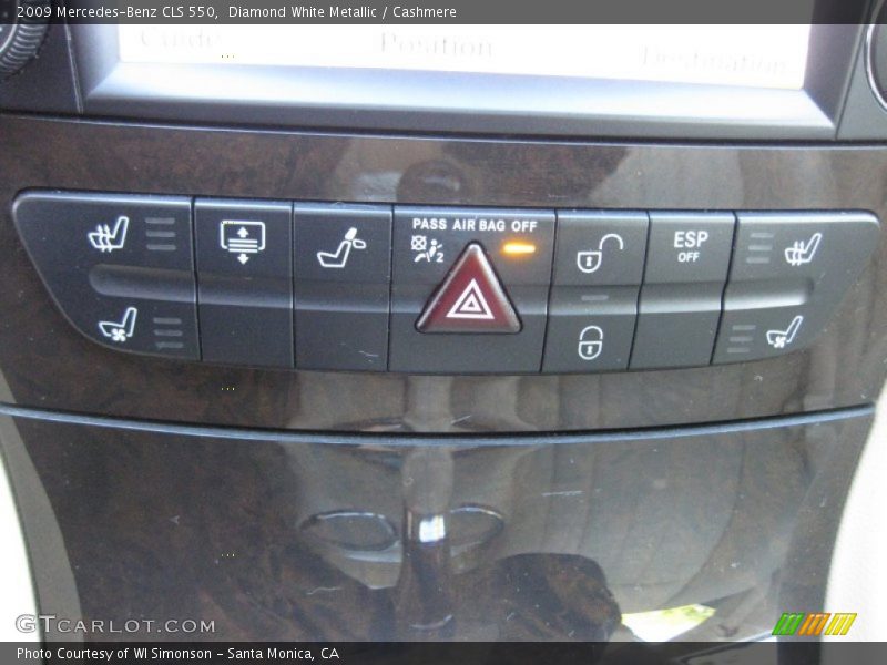 Diamond White Metallic / Cashmere 2009 Mercedes-Benz CLS 550