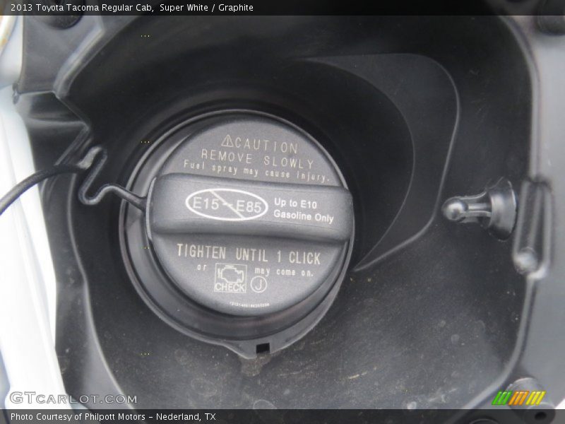 Super White / Graphite 2013 Toyota Tacoma Regular Cab