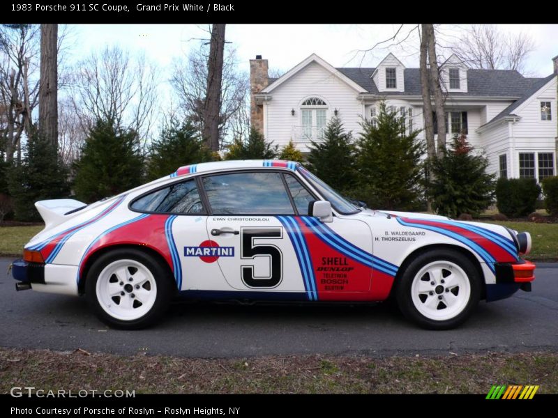 Grand Prix White / Black 1983 Porsche 911 SC Coupe