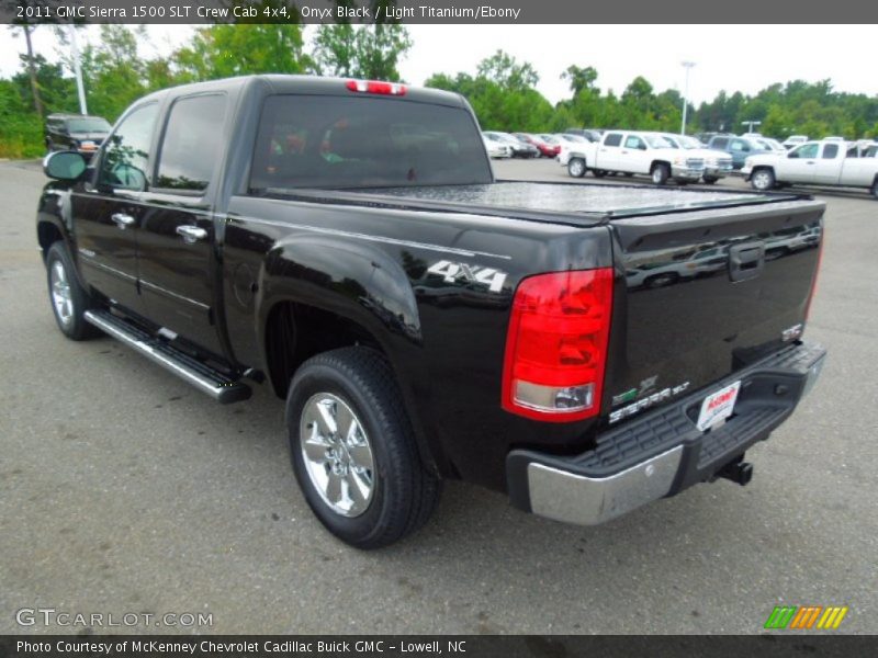 Onyx Black / Light Titanium/Ebony 2011 GMC Sierra 1500 SLT Crew Cab 4x4