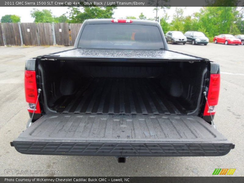 Onyx Black / Light Titanium/Ebony 2011 GMC Sierra 1500 SLT Crew Cab 4x4