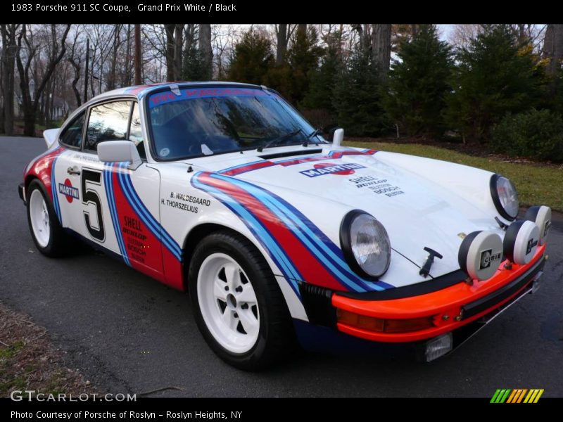 Grand Prix White / Black 1983 Porsche 911 SC Coupe