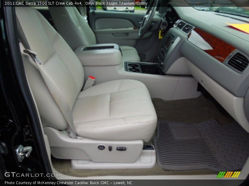 Onyx Black / Light Titanium/Ebony 2011 GMC Sierra 1500 SLT Crew Cab 4x4