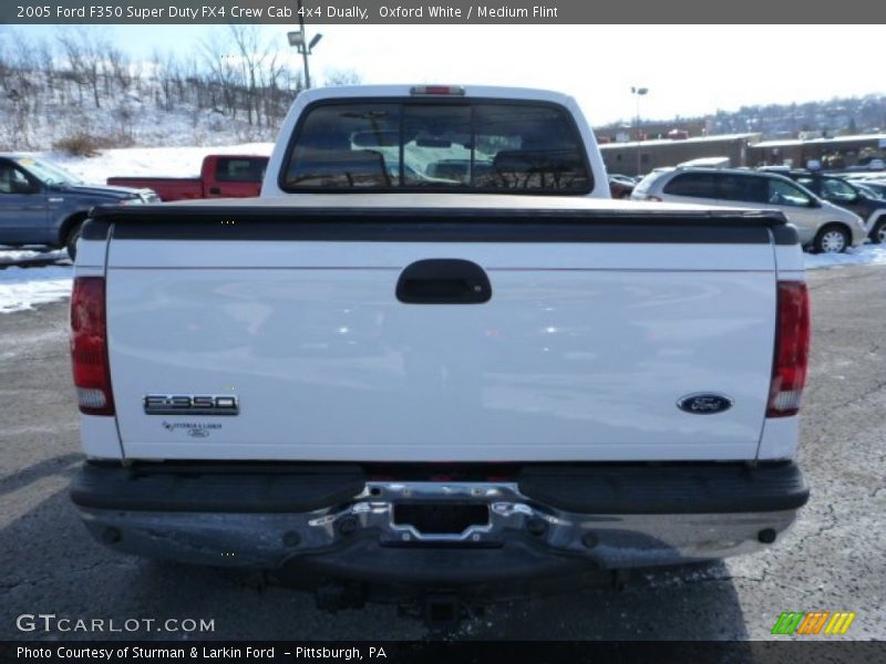 Oxford White / Medium Flint 2005 Ford F350 Super Duty FX4 Crew Cab 4x4 Dually
