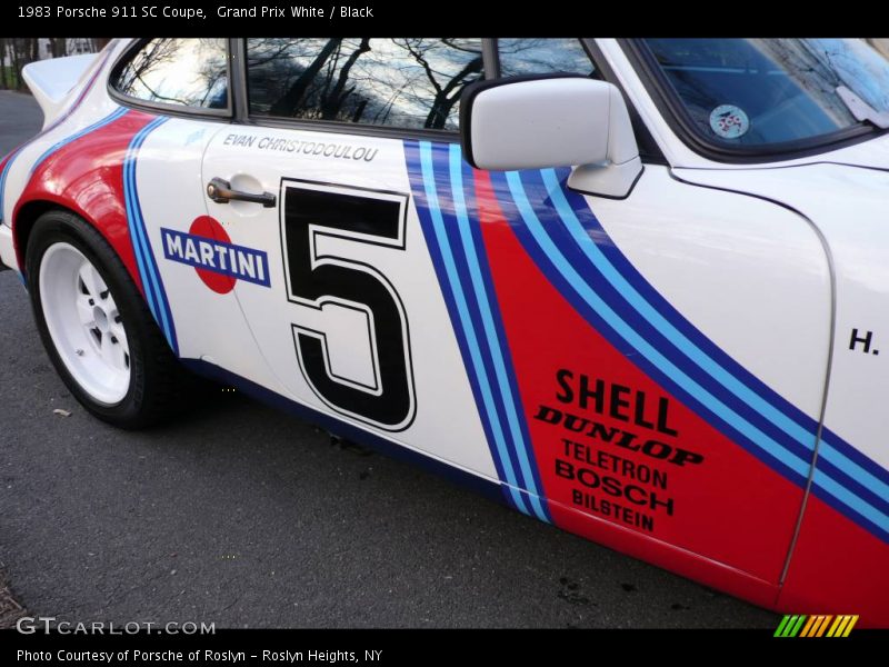 Grand Prix White / Black 1983 Porsche 911 SC Coupe