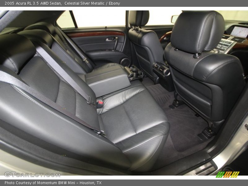 Rear Seat of 2005 RL 3.5 AWD Sedan