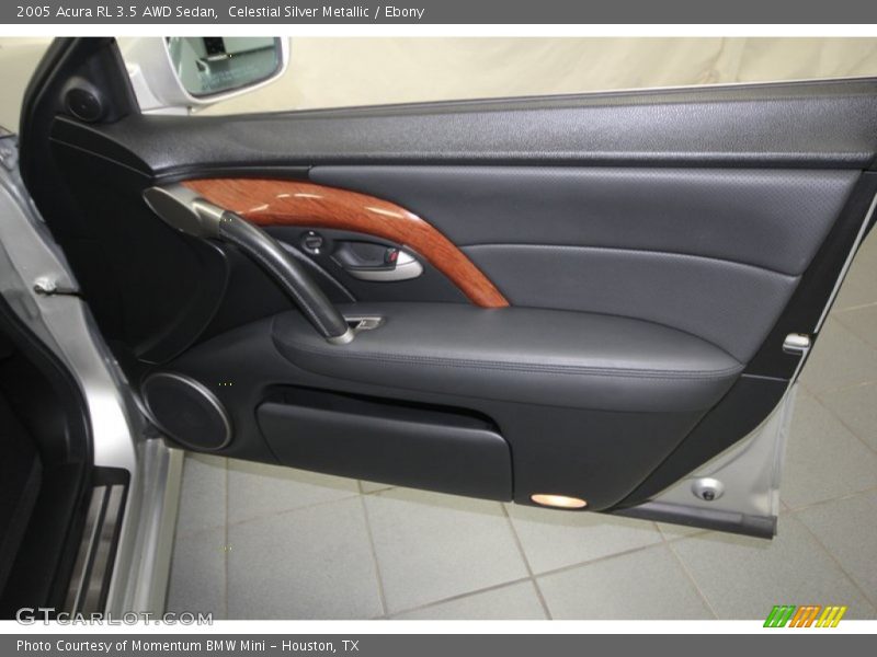 Door Panel of 2005 RL 3.5 AWD Sedan