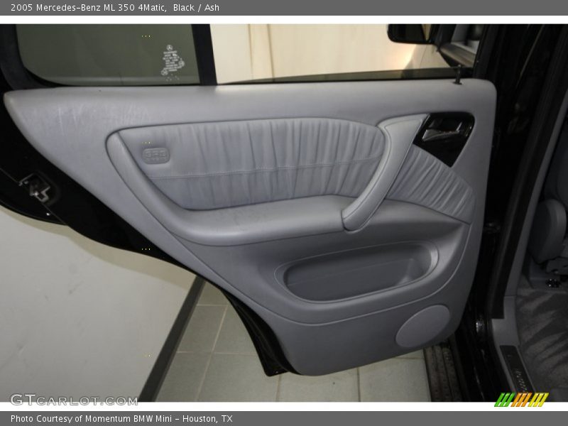 Black / Ash 2005 Mercedes-Benz ML 350 4Matic