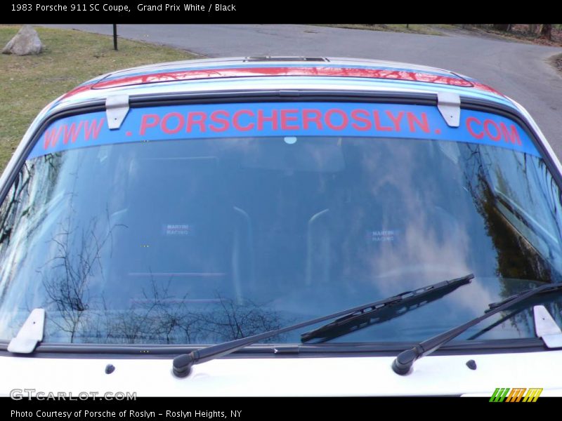 Grand Prix White / Black 1983 Porsche 911 SC Coupe
