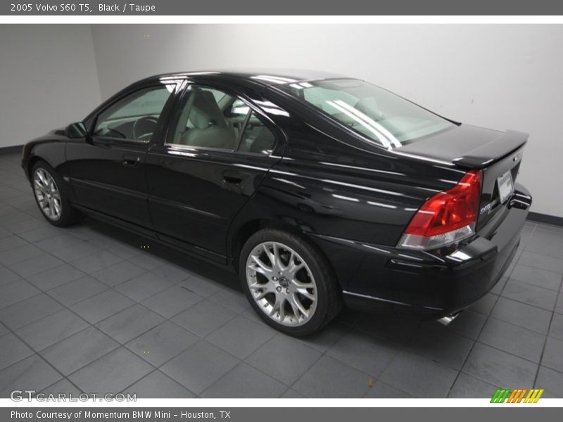 Black / Taupe 2005 Volvo S60 T5