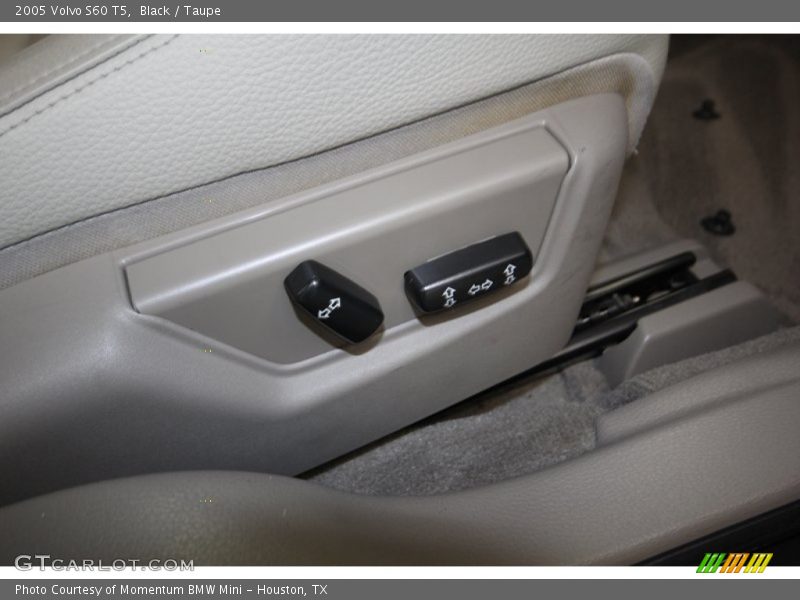 Black / Taupe 2005 Volvo S60 T5