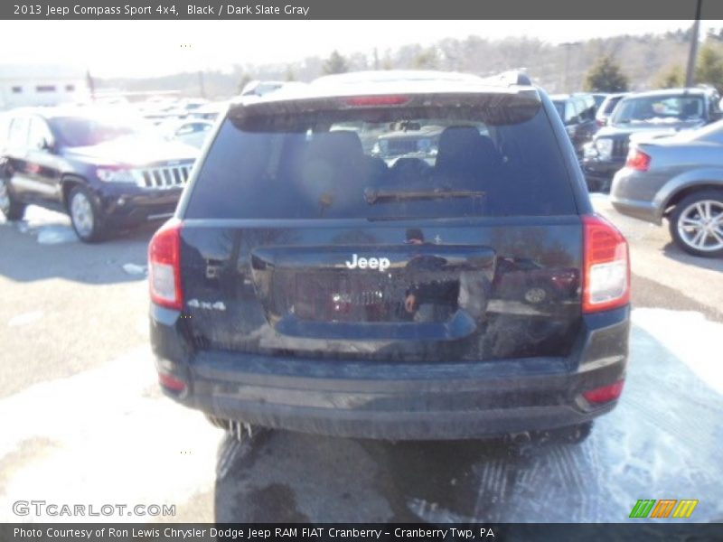 Black / Dark Slate Gray 2013 Jeep Compass Sport 4x4