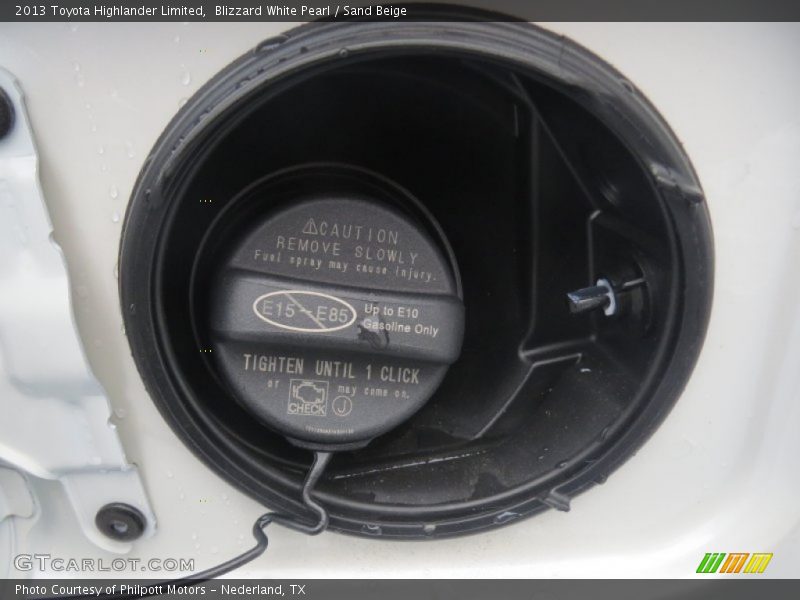 Blizzard White Pearl / Sand Beige 2013 Toyota Highlander Limited