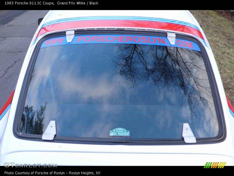 Grand Prix White / Black 1983 Porsche 911 SC Coupe