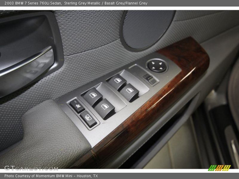 Controls of 2003 7 Series 760Li Sedan
