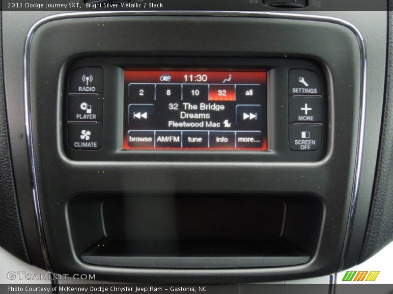 Bright Silver Metallic / Black 2013 Dodge Journey SXT