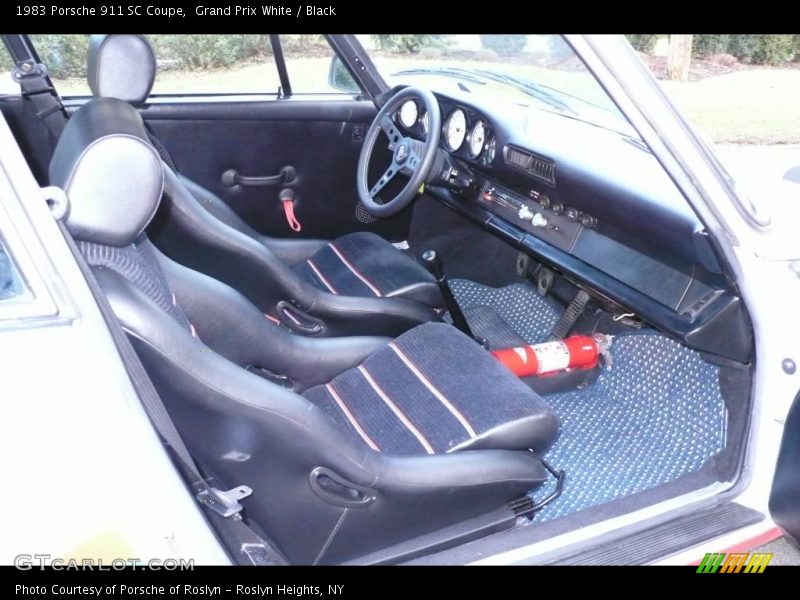 Grand Prix White / Black 1983 Porsche 911 SC Coupe