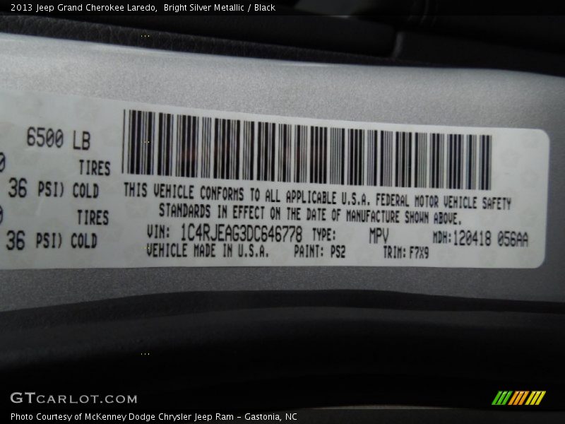 Bright Silver Metallic / Black 2013 Jeep Grand Cherokee Laredo