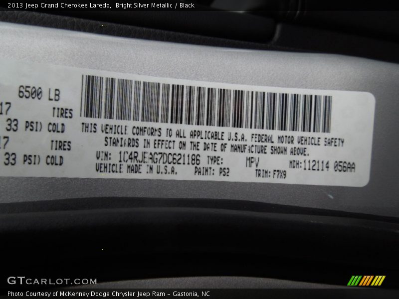 Bright Silver Metallic / Black 2013 Jeep Grand Cherokee Laredo