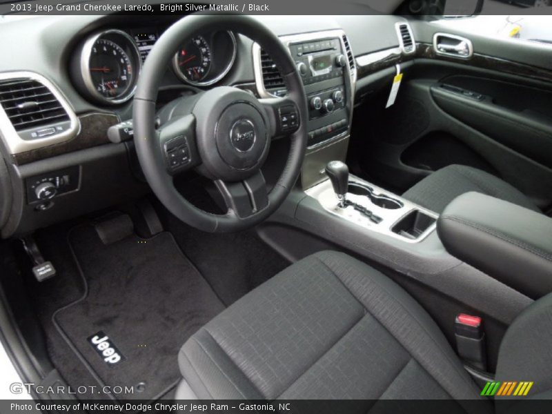 Bright Silver Metallic / Black 2013 Jeep Grand Cherokee Laredo