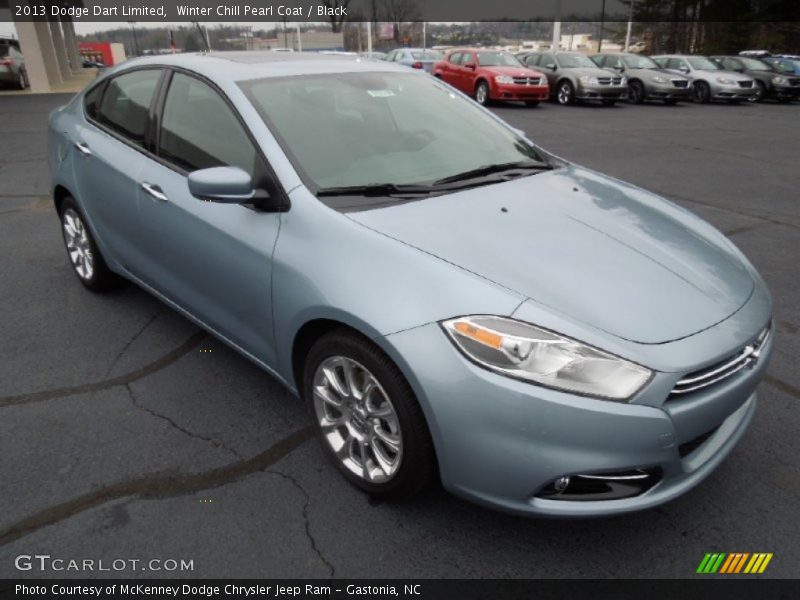 Front 3/4 View of 2013 Dart Limited