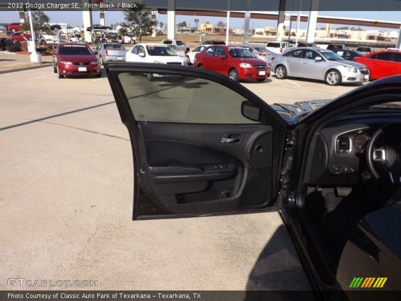 Pitch Black / Black 2012 Dodge Charger SE