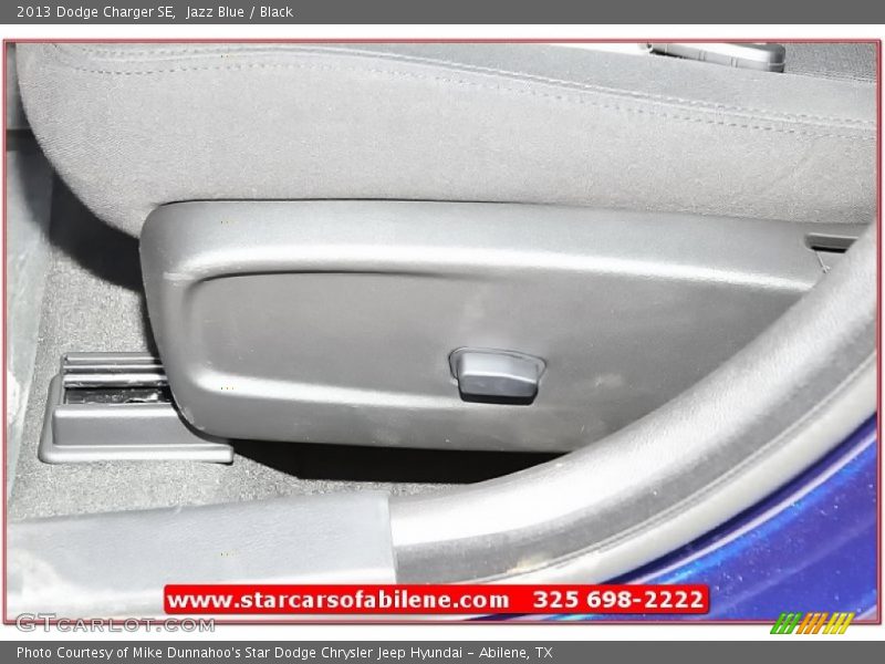 Jazz Blue / Black 2013 Dodge Charger SE