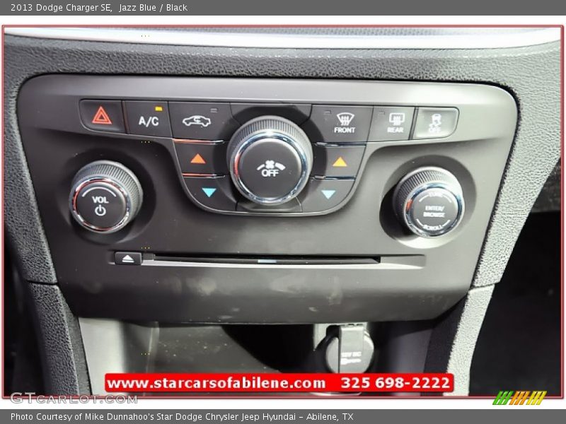 Jazz Blue / Black 2013 Dodge Charger SE
