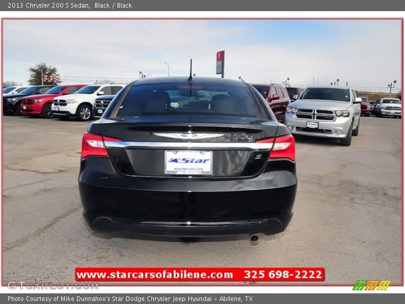 Black / Black 2013 Chrysler 200 S Sedan