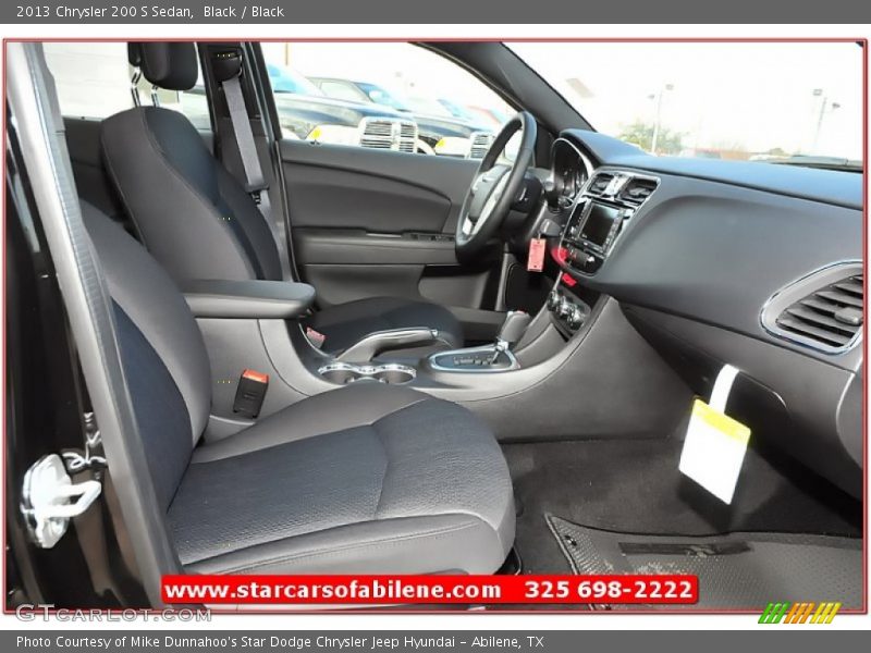Black / Black 2013 Chrysler 200 S Sedan