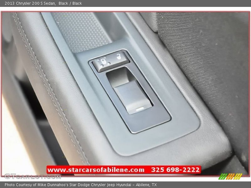 Black / Black 2013 Chrysler 200 S Sedan