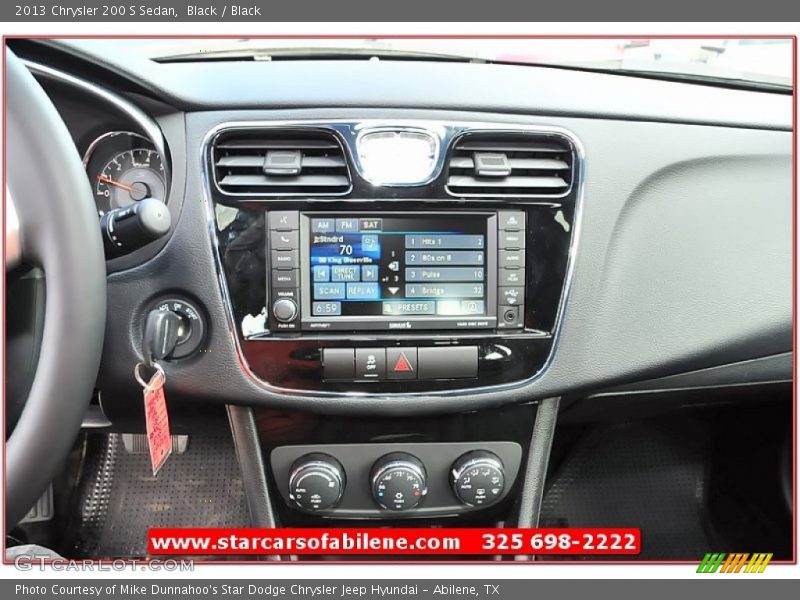 Black / Black 2013 Chrysler 200 S Sedan