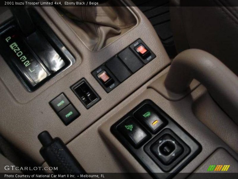 Ebony Black / Beige 2001 Isuzu Trooper Limited 4x4