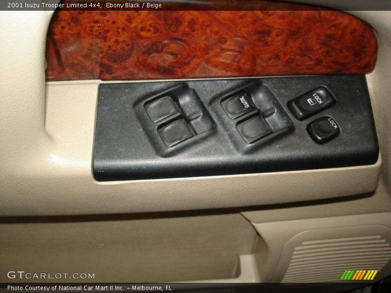 Ebony Black / Beige 2001 Isuzu Trooper Limited 4x4