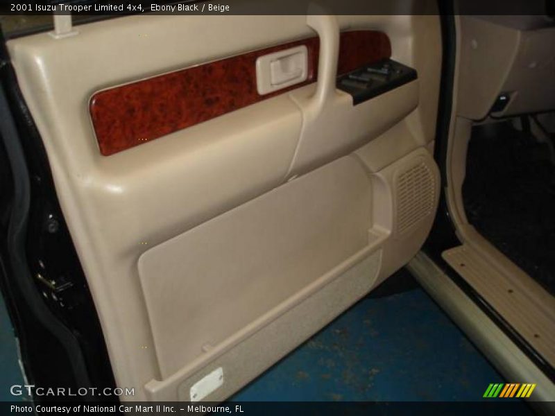 Ebony Black / Beige 2001 Isuzu Trooper Limited 4x4