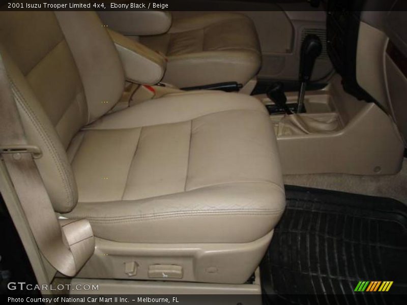 Ebony Black / Beige 2001 Isuzu Trooper Limited 4x4
