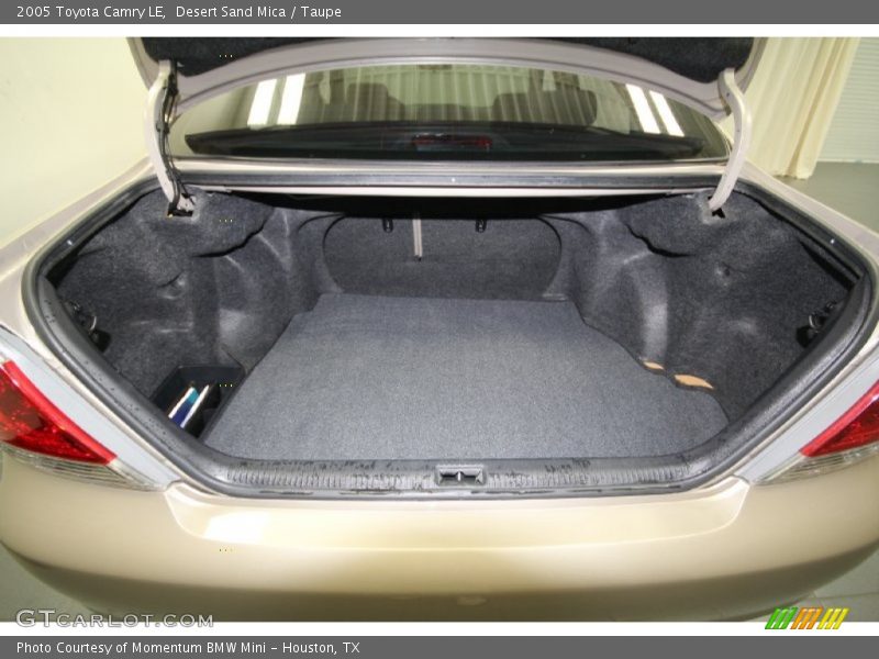 Desert Sand Mica / Taupe 2005 Toyota Camry LE