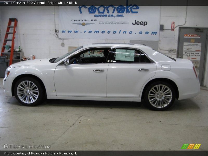 Bright White / Black 2011 Chrysler 300 C Hemi