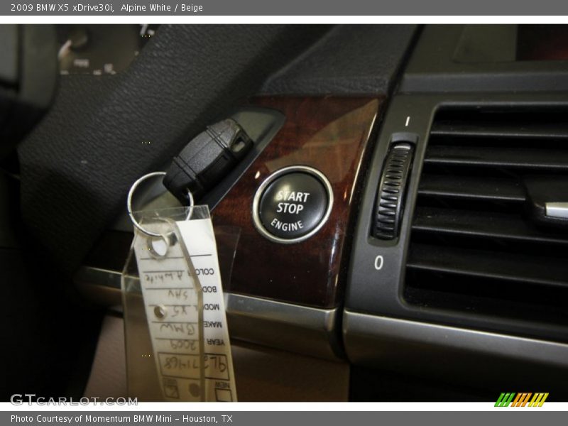 Alpine White / Beige 2009 BMW X5 xDrive30i
