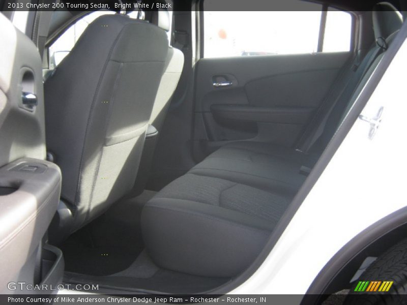 Bright White / Black 2013 Chrysler 200 Touring Sedan
