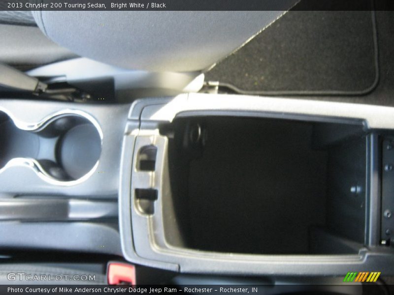 Bright White / Black 2013 Chrysler 200 Touring Sedan