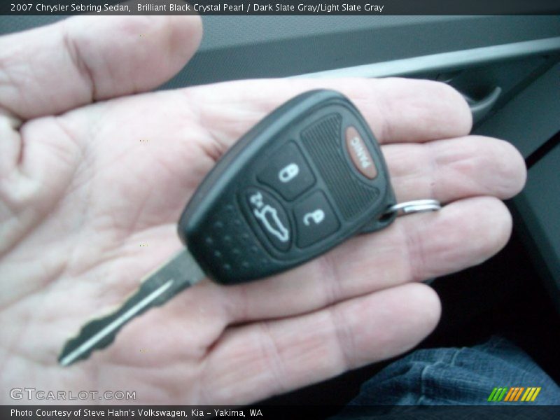 Brilliant Black Crystal Pearl / Dark Slate Gray/Light Slate Gray 2007 Chrysler Sebring Sedan