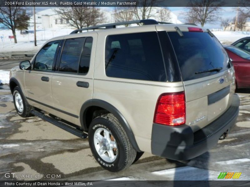 Pueblo Gold Metallic / Medium Parchment 2004 Ford Explorer XLS 4x4