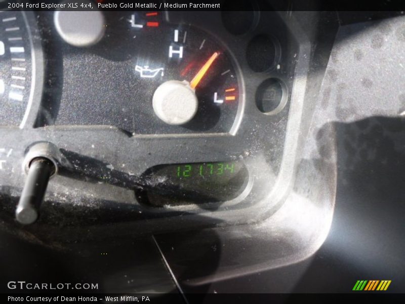 Pueblo Gold Metallic / Medium Parchment 2004 Ford Explorer XLS 4x4