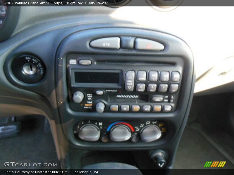 Bright Red / Dark Pewter 2002 Pontiac Grand Am SE Coupe